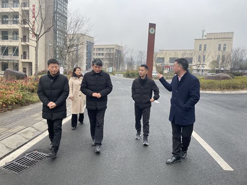 芜湖机械工业学校来黄山旅游管理学校进行考察交流