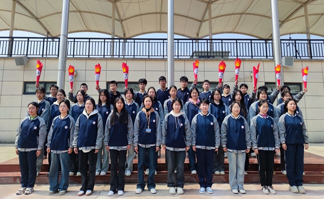 国旗下的思政课